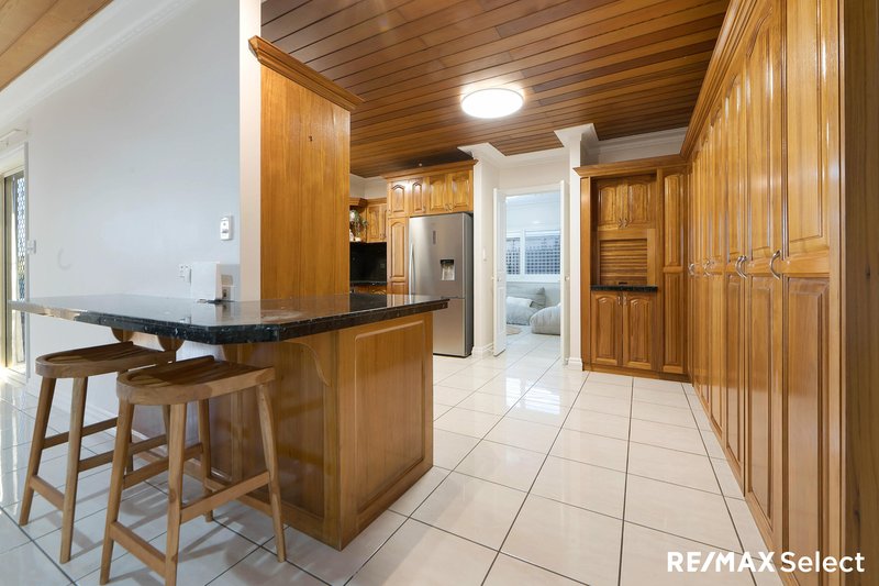 Photo - 31 Bradman Drive, Glenella QLD 4740 - Image 15