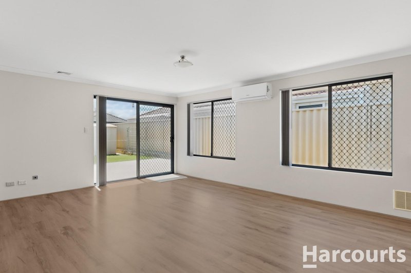 Photo - 31 Bramshott Approach, Butler WA 6036 - Image 2