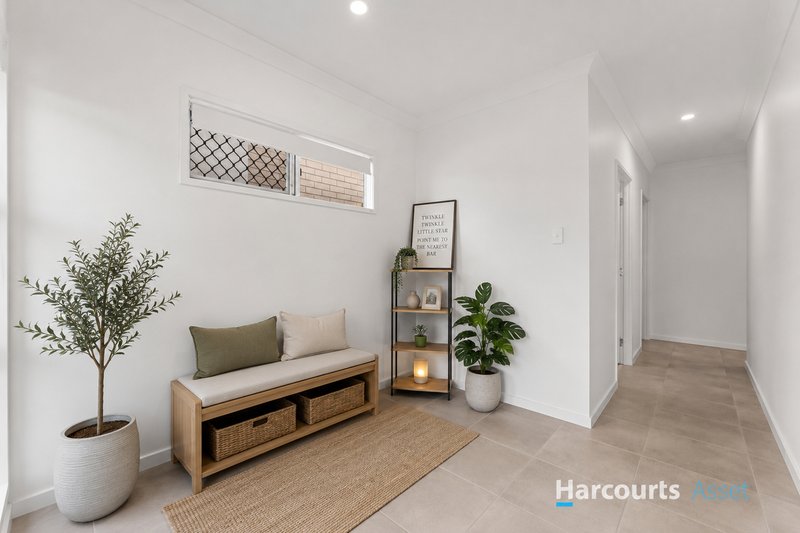 Photo - 31 Bremer Street, South Maclean QLD 4280 - Image 2