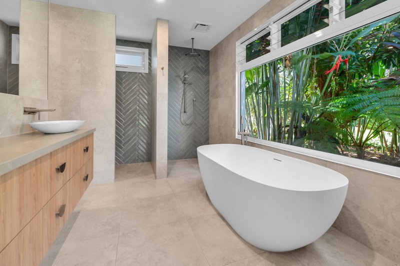 Photo - 31 Bridgman Drive, Reedy Creek QLD 4227 - Image 12