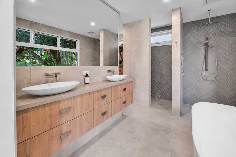 Photo - 31 Bridgman Drive, Reedy Creek QLD 4227 - Image 13