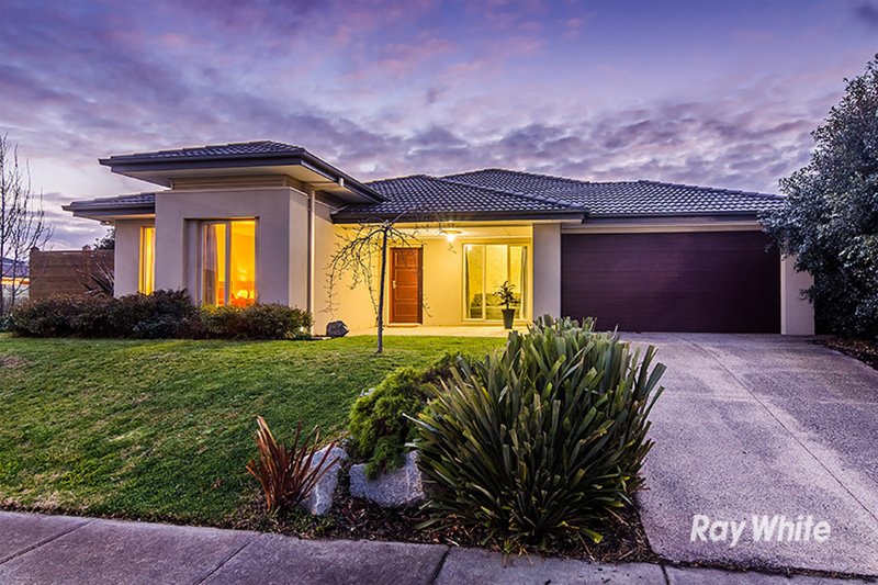 31 Broadstone Way, Cranbourne VIC 3977