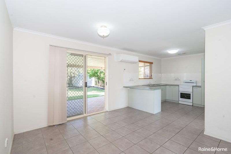 Photo - 31 Brolga Court, Eli Waters QLD 4655 - Image 3