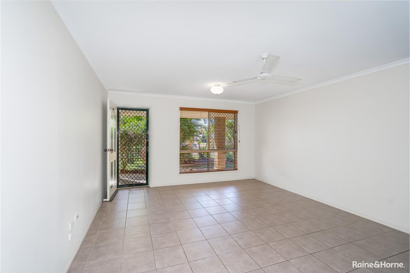 Photo - 31 Brolga Court, Eli Waters QLD 4655 - Image 5