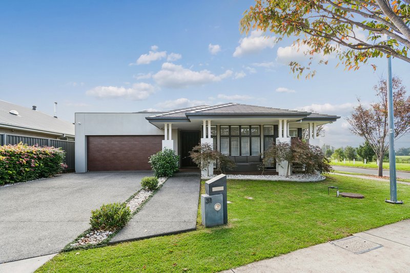 Photo - 31 Brushgrove Circuit, Calderwood NSW 2527 - Image 1