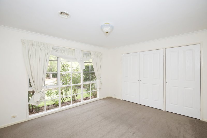 Photo - 31 Bryden Drive, Ferntree Gully VIC 3156 - Image 4