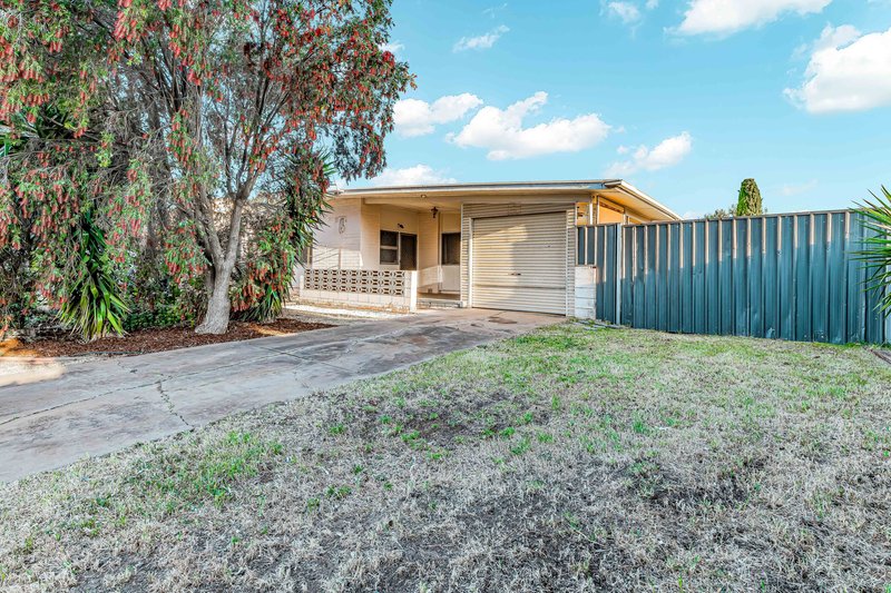 Photo - 31 Buchanan Road, Smithfield Plains SA 5114 - Image 3