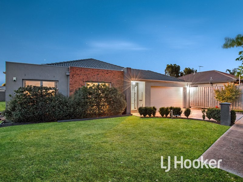 31 Bundoran Avenue, Cranbourne VIC 3977