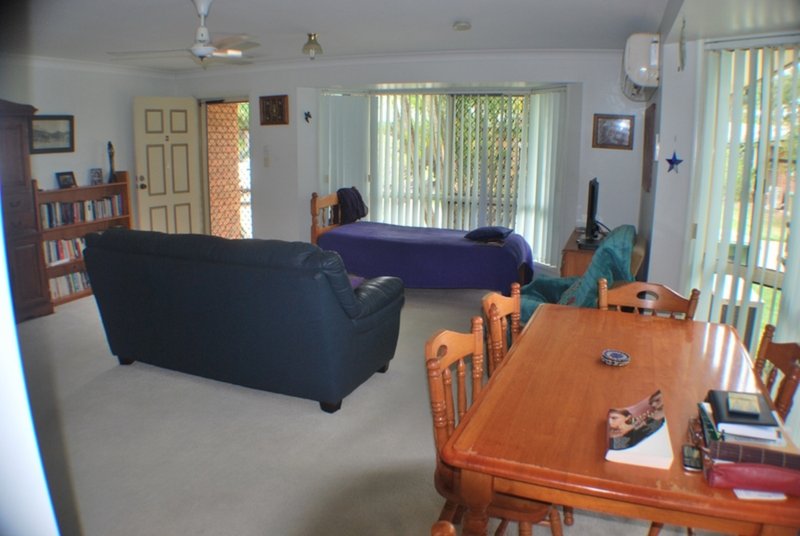 Photo - 3/1 Burnett Street, Yeppoon QLD 4703 - Image 4