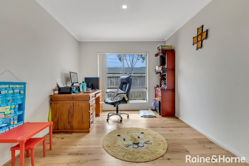 Photo - 31 Butterfly Boulevard, Tarneit VIC 3029 - Image 6