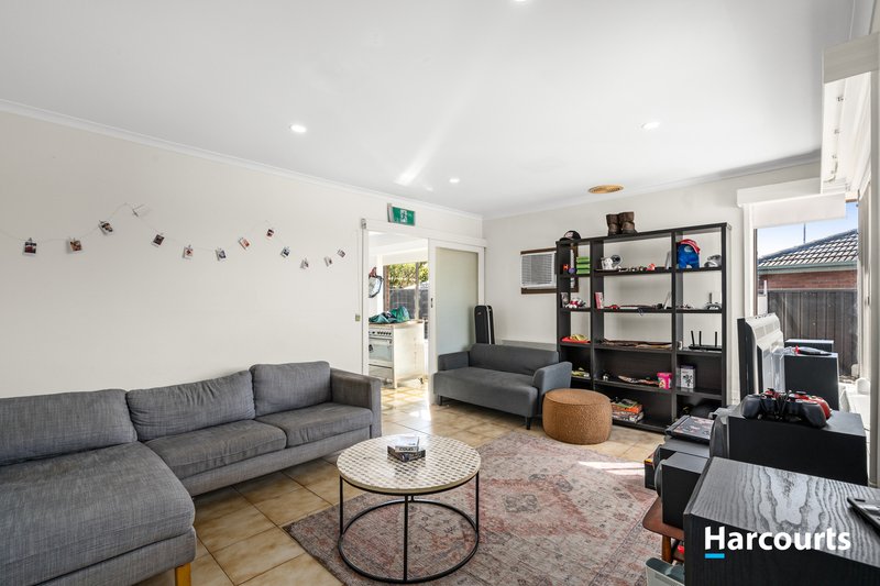 Photo - 31 Cambridge Way, Campbellfield VIC 3061 - Image 2