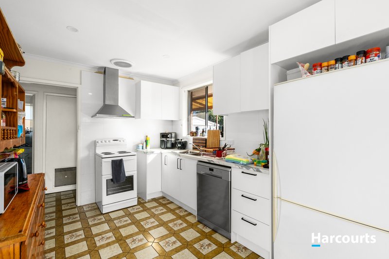 Photo - 31 Cambridge Way, Campbellfield VIC 3061 - Image 4