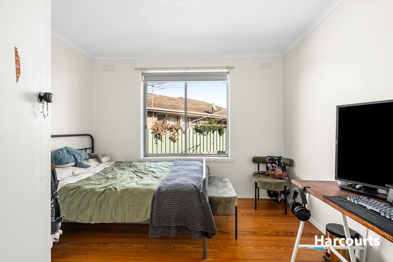 Photo - 31 Cambridge Way, Campbellfield VIC 3061 - Image 5