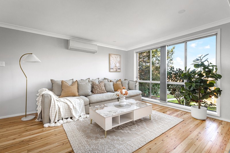 Photo - 31 Campbell Close, Minto NSW 2566 - Image 2