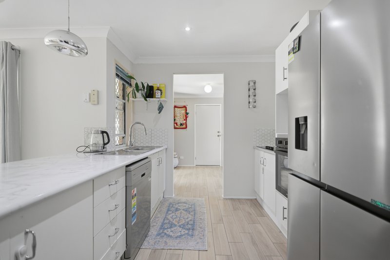 Photo - 31 Canterbury Street, Bracken Ridge QLD 4017 - Image 4