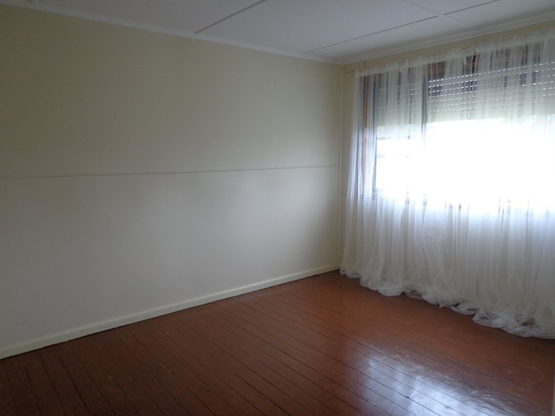 Photo - 31 Catalina Street, North St Marys NSW 2760 - Image 3