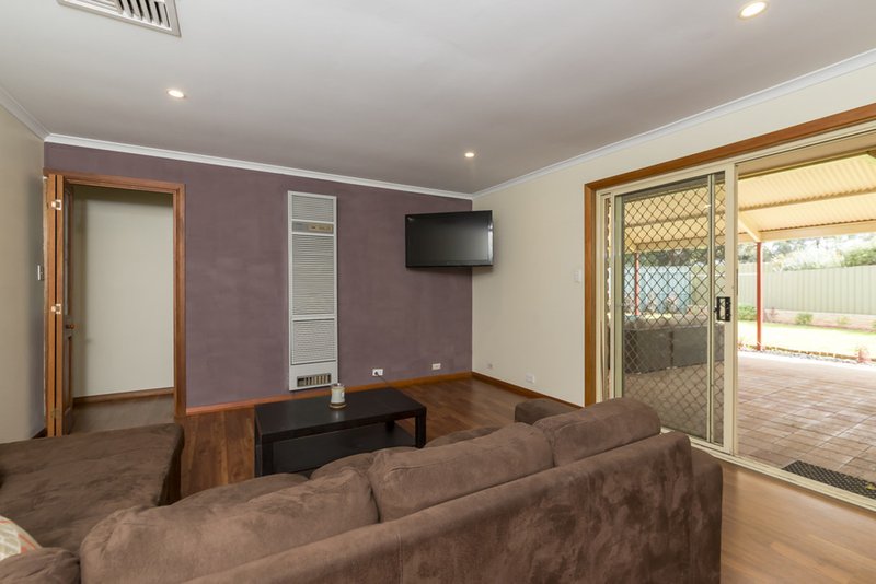 Photo - 31 Causby Crescent, Willaston SA 5118 - Image 6