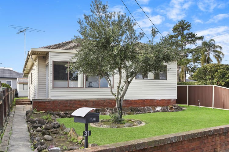 31 Centenary Road, Merrylands NSW 2160