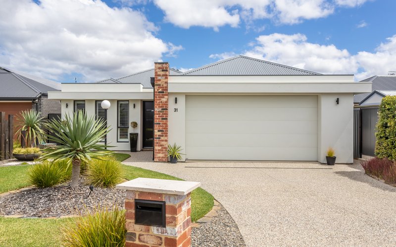 31 Central Drive, Victor Harbor SA 5211