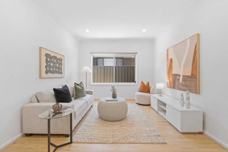 Photo - 31 Ceravolo Street, Andrews Farm SA 5114 - Image 3