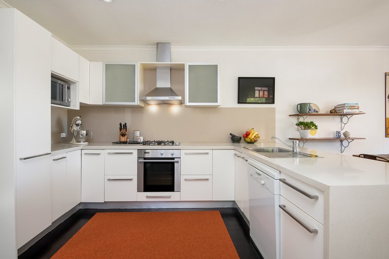 Photo - 31 Charlecot Street, Dulwich Hill NSW 2203 - Image 4