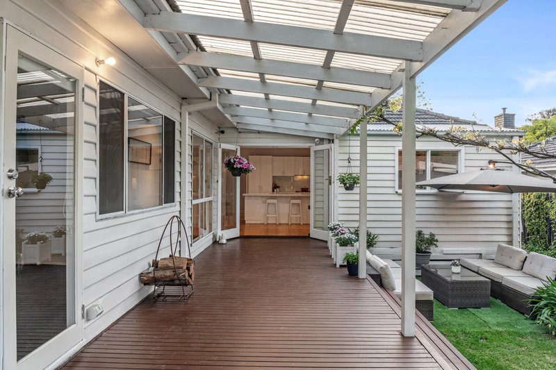 Photo - 31 Clanbrae Avenue, Burwood VIC 3125 - Image 14