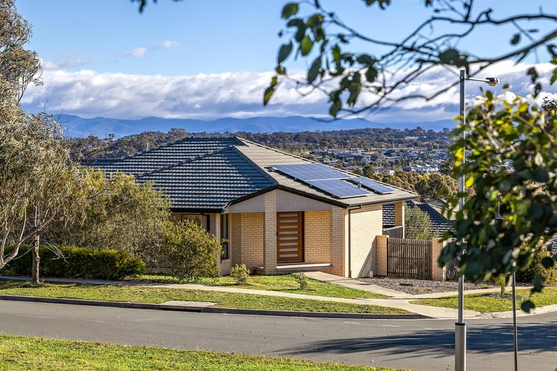 Photo - 31 Clancy Mckenna Crescent, Bonner ACT 2914 - Image 2