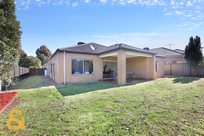 Photo - 31 Cleveland Drive, Craigieburn VIC 3064 - Image 17