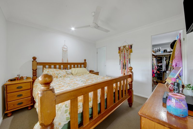 Photo - 31 Clover Crescent, Boyne Island QLD 4680 - Image 9