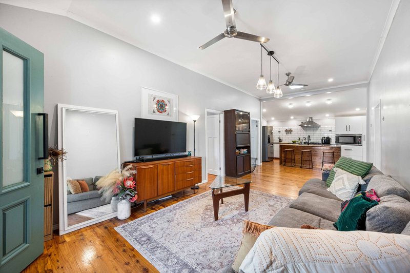 Photo - 31 Commodore Drive, South Bingera QLD 4670 - Image 6
