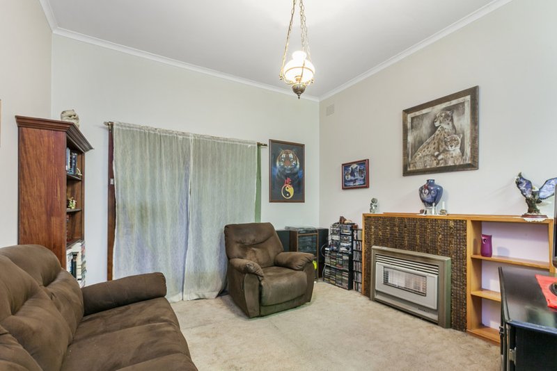 Photo - 31 Compton Street, Reservoir VIC 3073 - Image 7