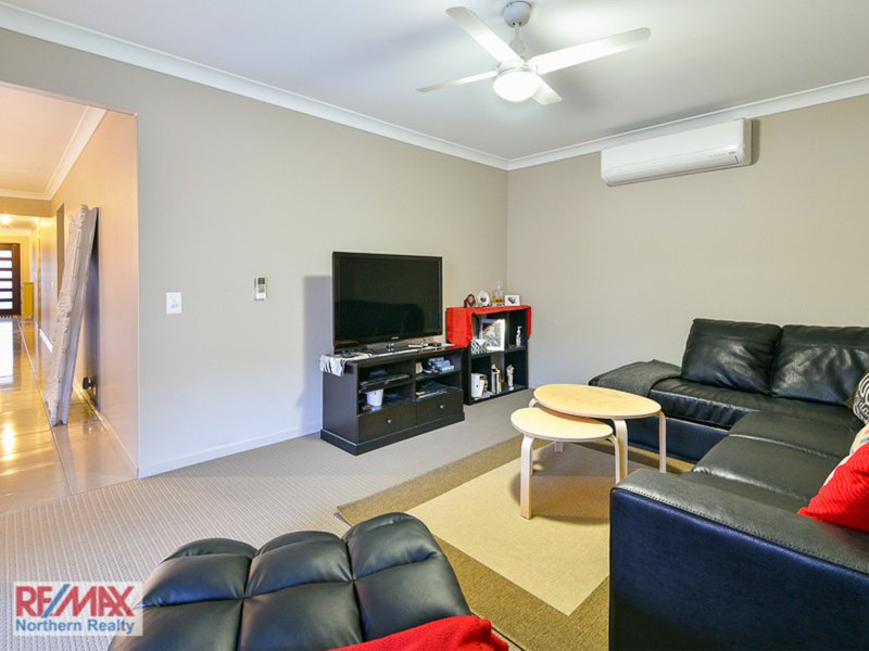 Photo - 31 Cootharaba Crescent, Warner QLD 4500 - Image 9