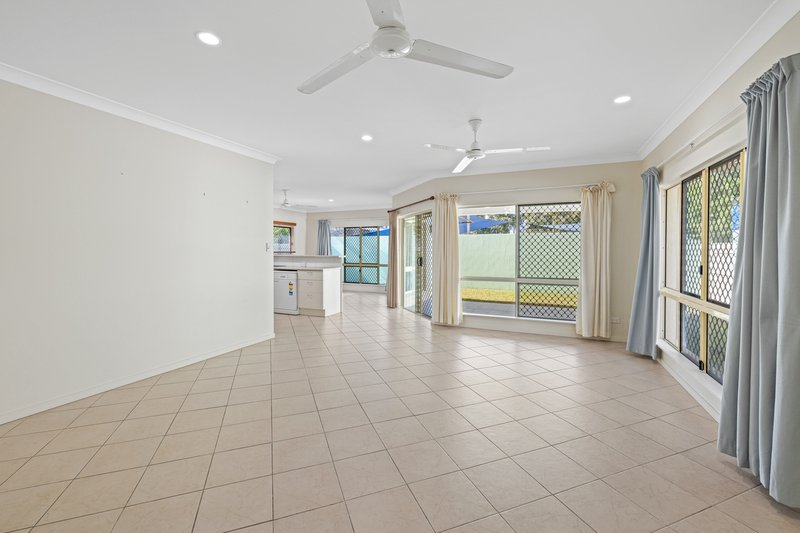 Photo - 31 Cooya Street, Kewarra Beach QLD 4879 - Image 3