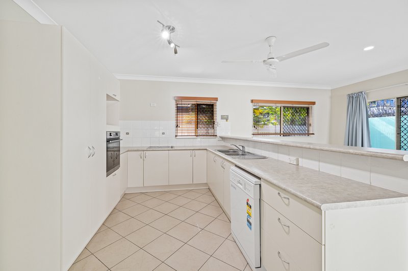 Photo - 31 Cooya Street, Kewarra Beach QLD 4879 - Image 4