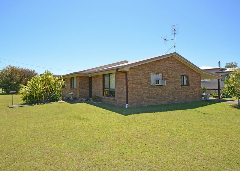 Photo - 31 Corser Street, Point Vernon QLD 4655 - Image 3