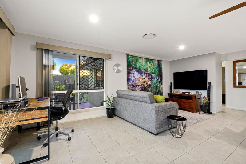 Photo - 31 Cougal Circuit, Caloundra West QLD 4551 - Image 6