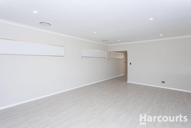 Photo - 31 Cowaramup Loop, Two Rocks WA 6037 - Image 6