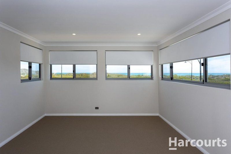 Photo - 31 Cowaramup Loop, Two Rocks WA 6037 - Image 14