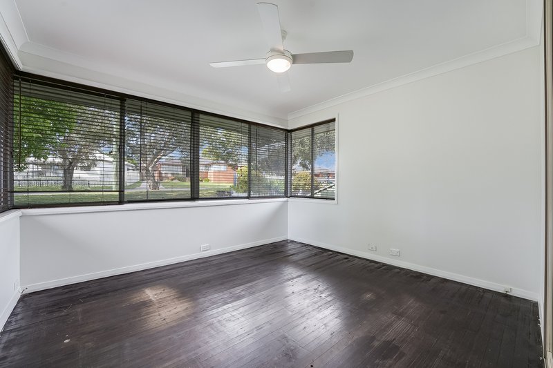 Photo - 31 Cowper Drive, Camden South NSW 2570 - Image 6