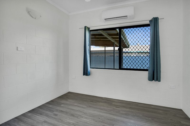 Photo - 31 Cracknell Road, White Rock QLD 4868 - Image 8
