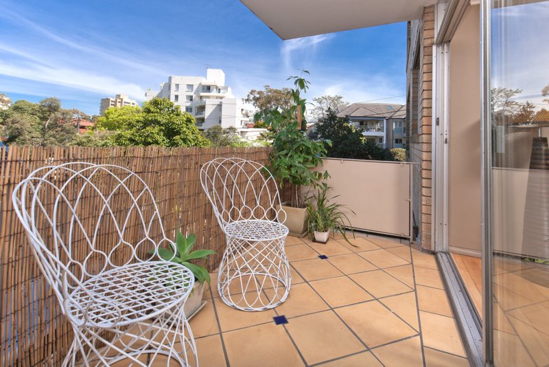 Photo - 3/1 Cranbrook Avenue, Cremorne NSW 2090 - Image 3