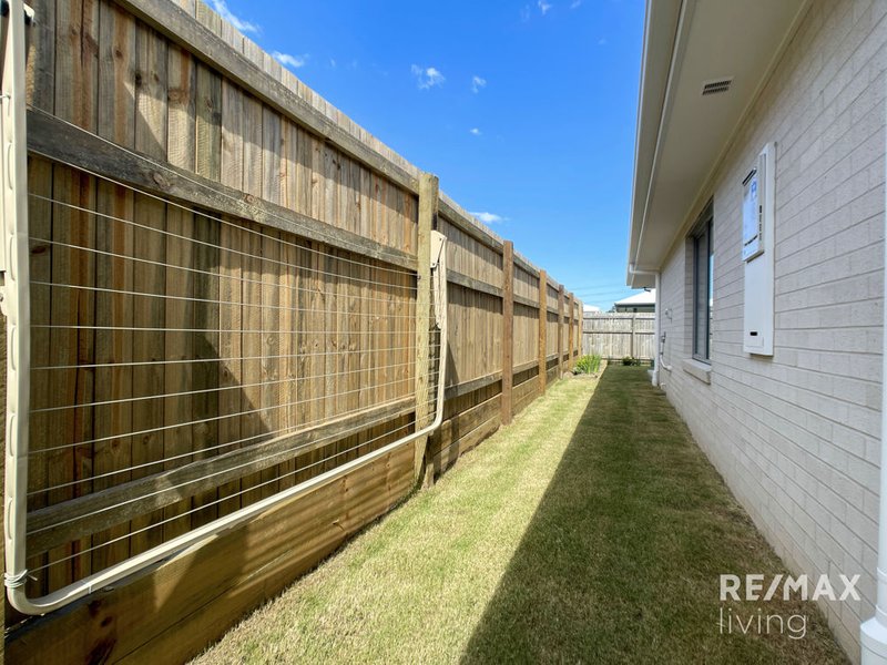 Photo - 31 Crawford Street, Strathpine QLD 4500 - Image 22