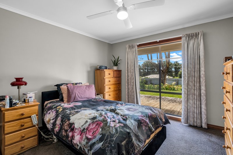 Photo - 31 Crowther Street, Beaconsfield TAS 7270 - Image 7