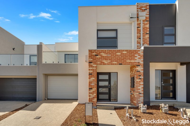 Photo - 31 Curbridge Drive, Donnybrook VIC 3064 - Image 1