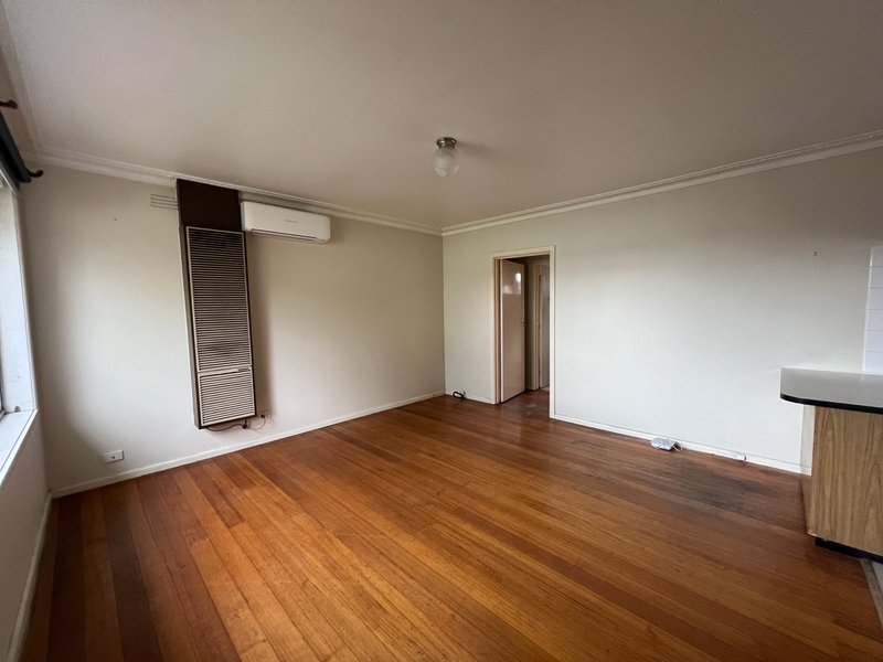 Photo - 3/1 Curie Street, Oak Park VIC 3046 - Image 10