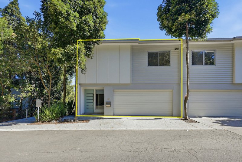 Photo - 31 Currumbin Chase, Currumbin QLD 4223 - Image 1