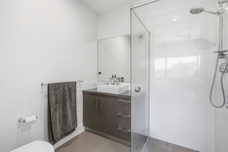Photo - 31 Currumbin Chase, Currumbin QLD 4223 - Image 9