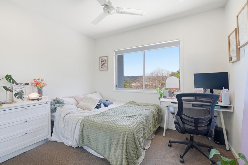 Photo - 31 Currumbin Chase, Currumbin QLD 4223 - Image 10