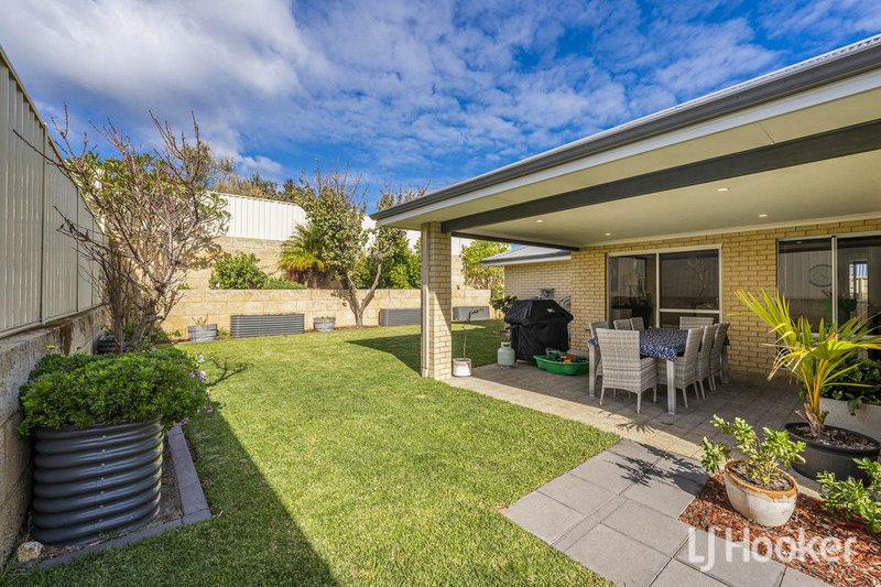 Photo - 31 Dalwallinu Terrace, Dawesville WA 6211 - Image 6