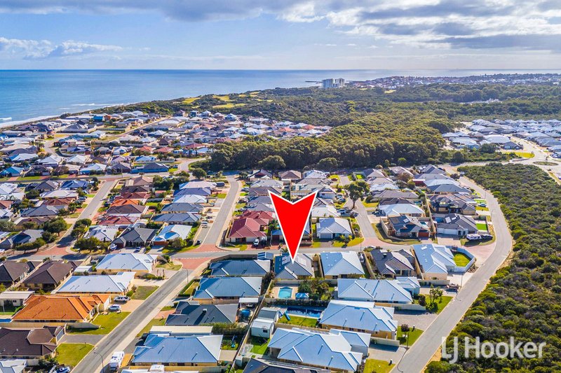 Photo - 31 Dalwallinu Terrace, Dawesville WA 6211 - Image 8